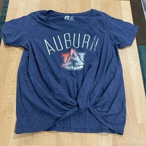 Ladies Auburn short sleeve with front knot. (M)